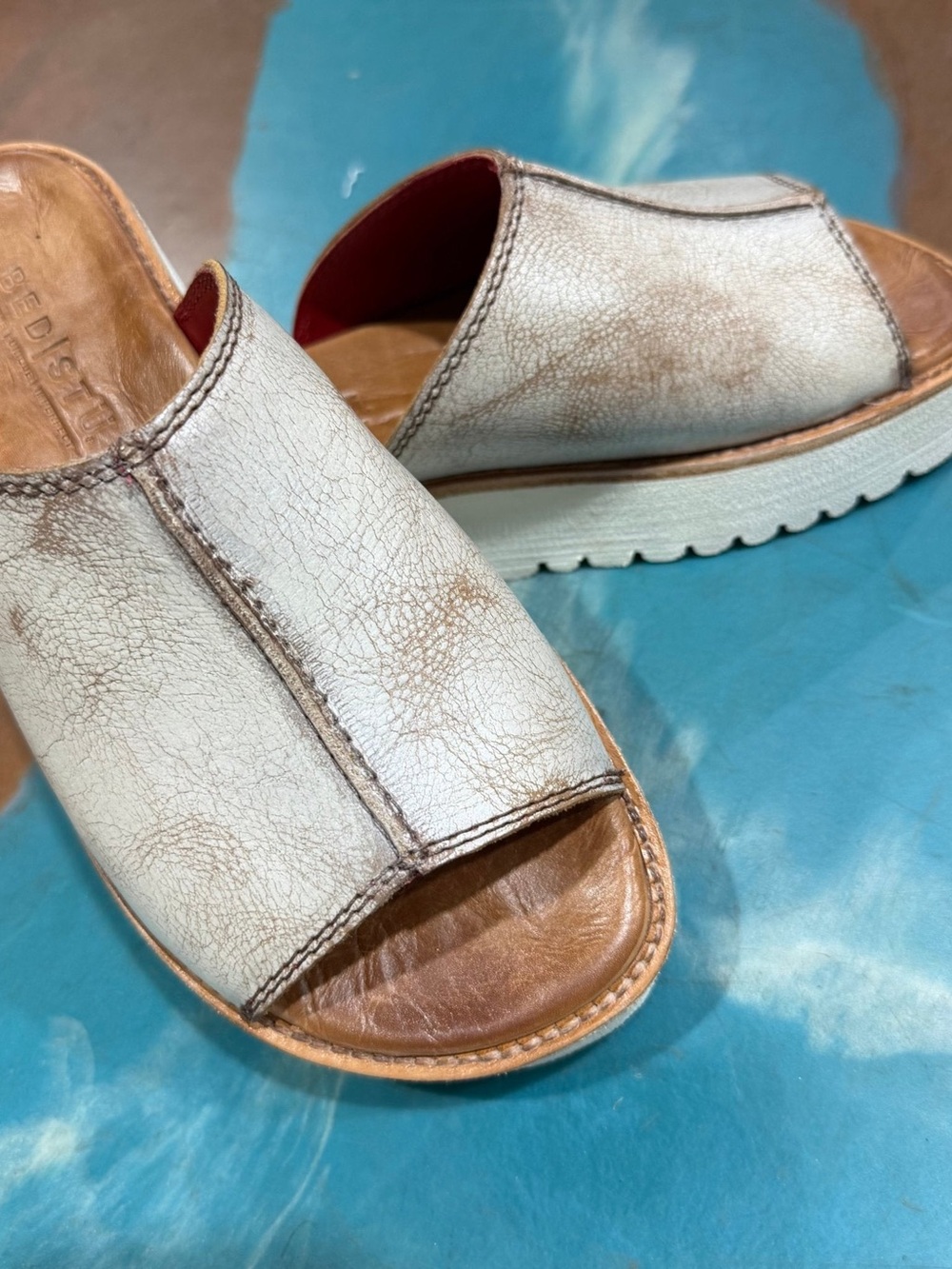Bedstu Tan Calma Women's Off-White Leather Slide Sandals with Tan Footbed